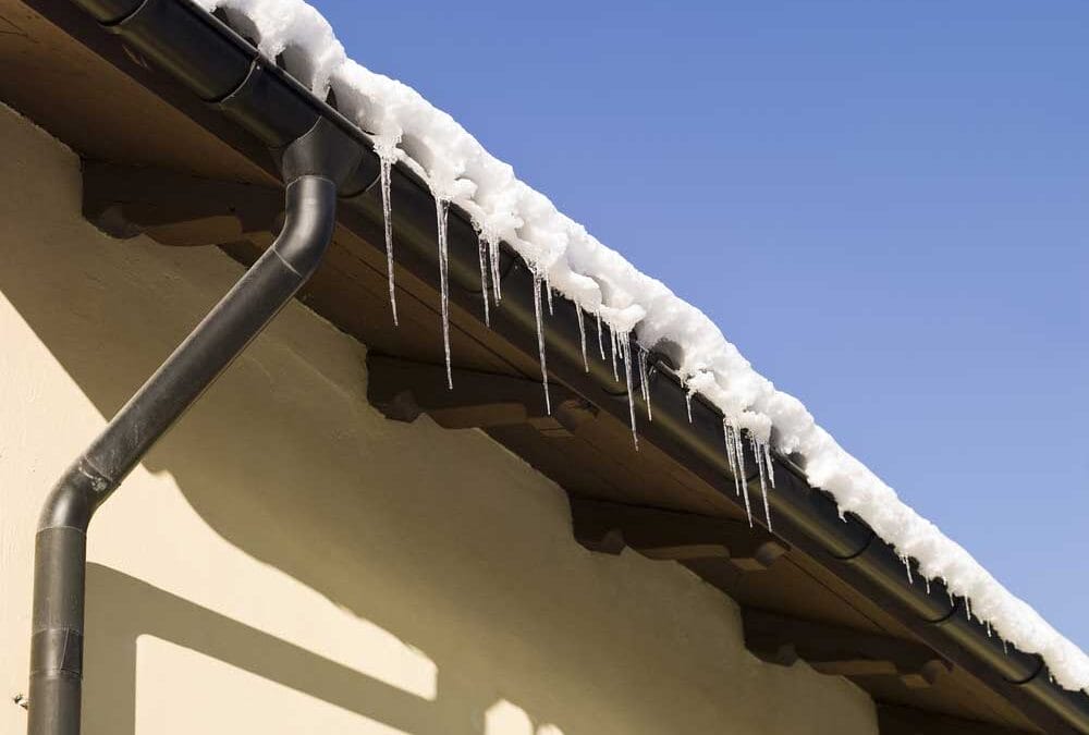 5 Common Winter Roof Problems in Springfield